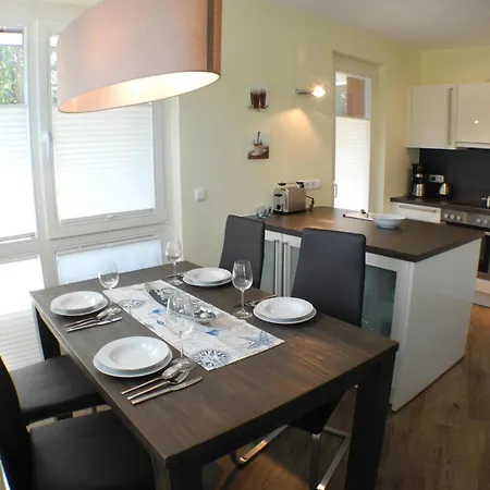 Strandvilla 18 - Strandgefluester Apartman *